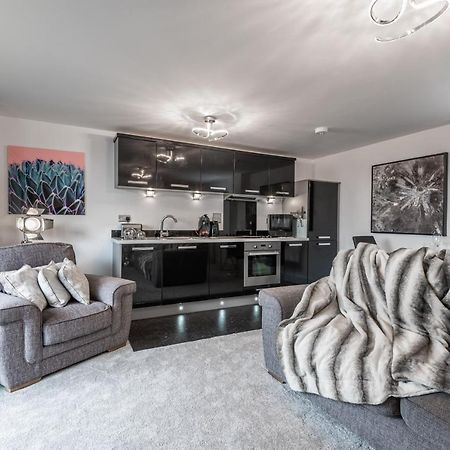 Luxurious River View Apartment With Terrace Worcester Exteriér fotografie
