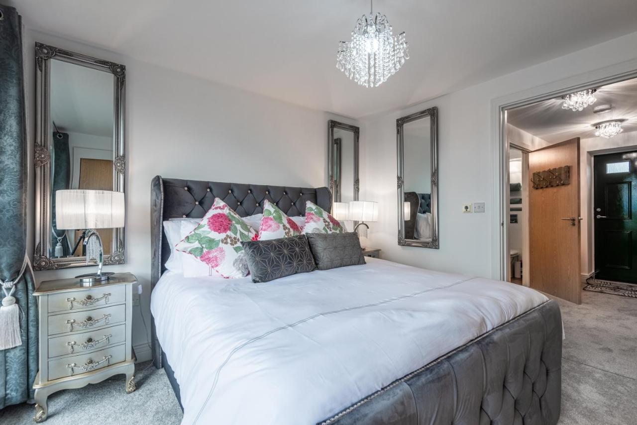 Luxurious River View Apartment With Terrace Worcester Exteriér fotografie