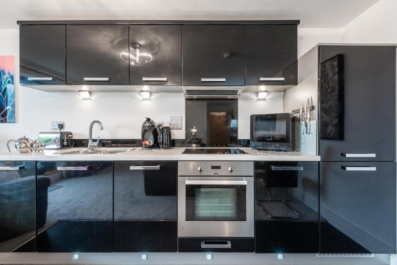 Luxurious River View Apartment With Terrace Worcester Exteriér fotografie