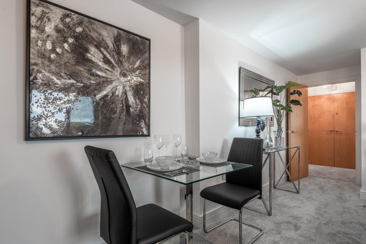 Luxurious River View Apartment With Terrace Worcester Exteriér fotografie